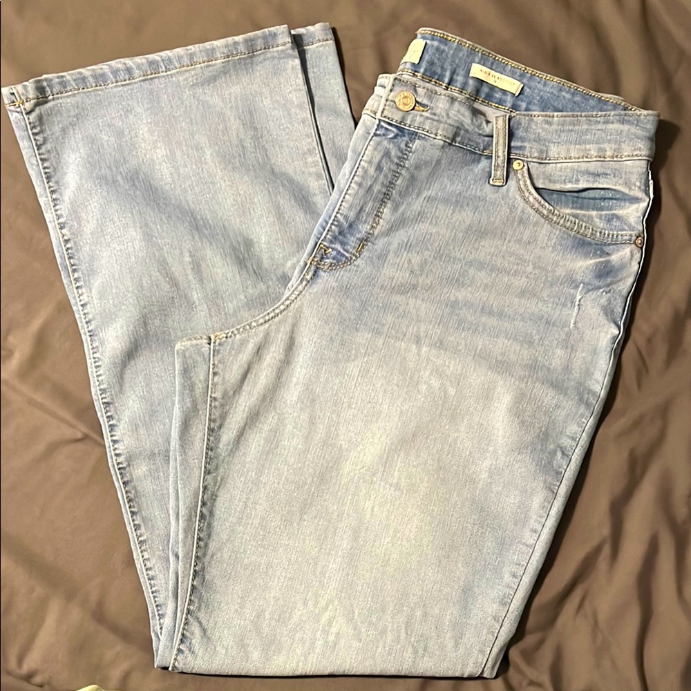 Wonderly Jeans